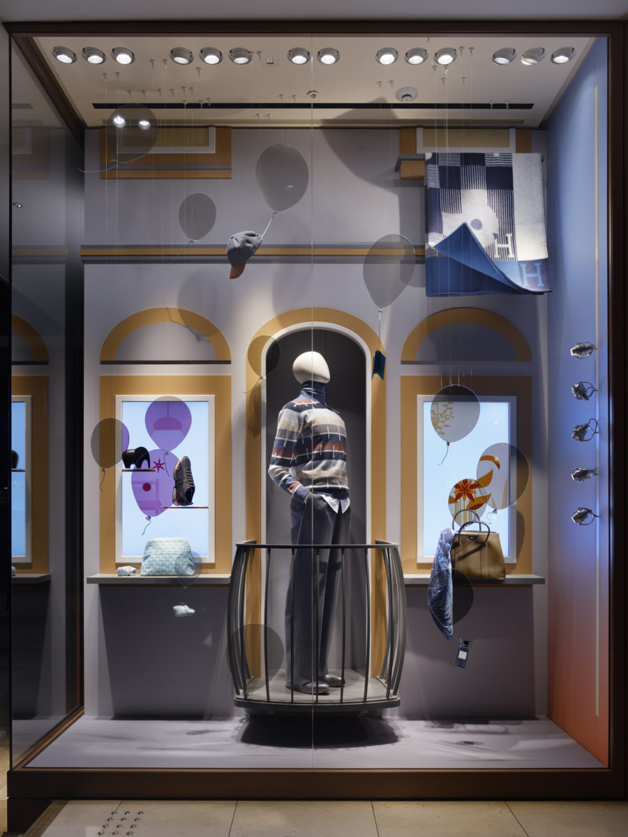 Hermes 2018 A/W window display